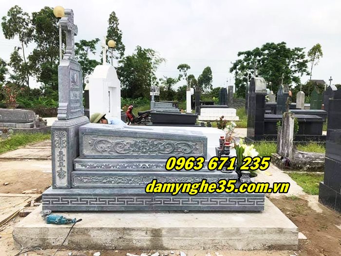 mẫu mộ công giáo bằng đá tự nhiên bán tại Thái Bình