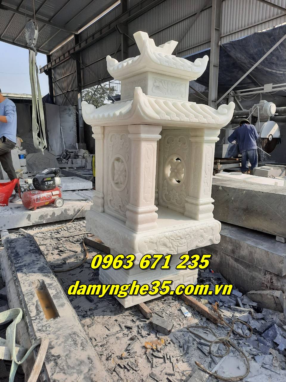 Báo giá mẫu cây hương bằng đá đẹp chuẩn phong thủy bán tại Sài Gòn